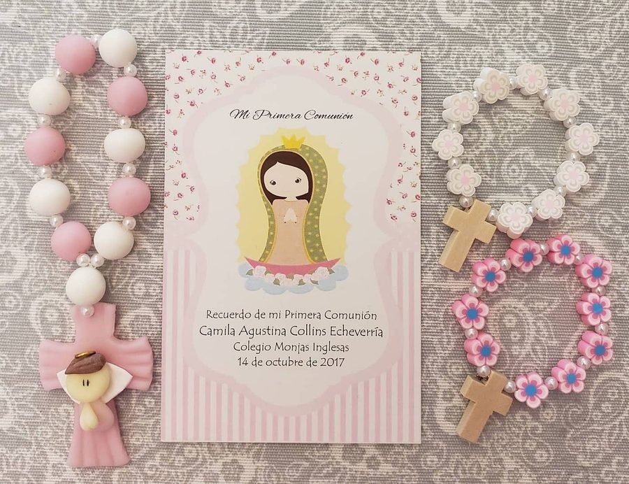 Estampa personalizada de Primera Comunión con nombre, colegio y fecha, línea rosada